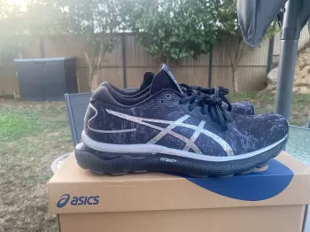 Used Asics Nimbus 24 Platinum Running Shoes