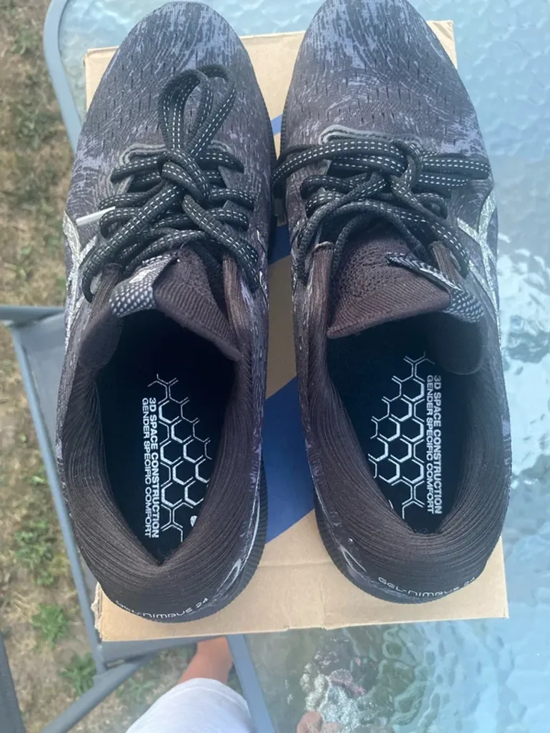 Used Asics Nimbus 24 Platinum bike — image 6 of 11