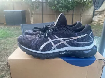 Used Asics Nimbus 24 Platinum bike — image 4 of 11