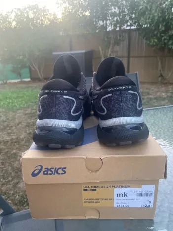 Used Asics Nimbus 24 Platinum bike — image 5 of 11