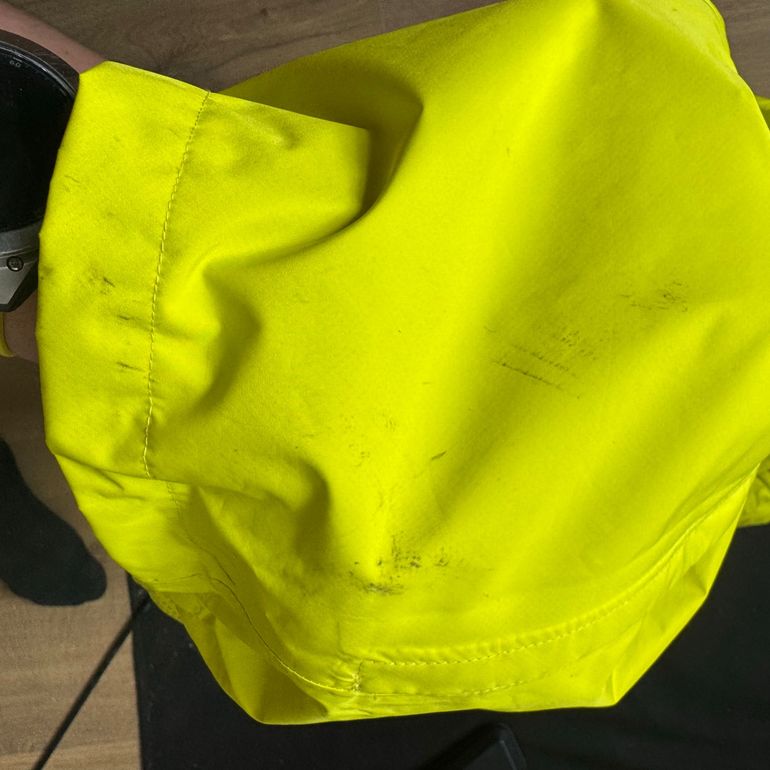 Rapha Commuter Jacket Rainproof bike d'occasion — image 9 sur 10