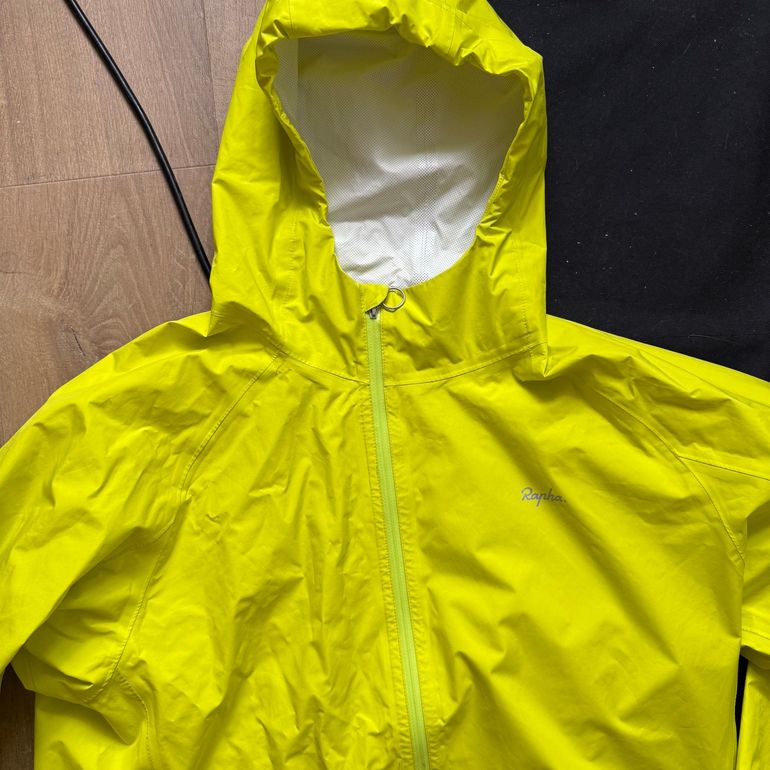 Rapha Commuter Jacket Rainproof bike d'occasion — image 2 sur 10