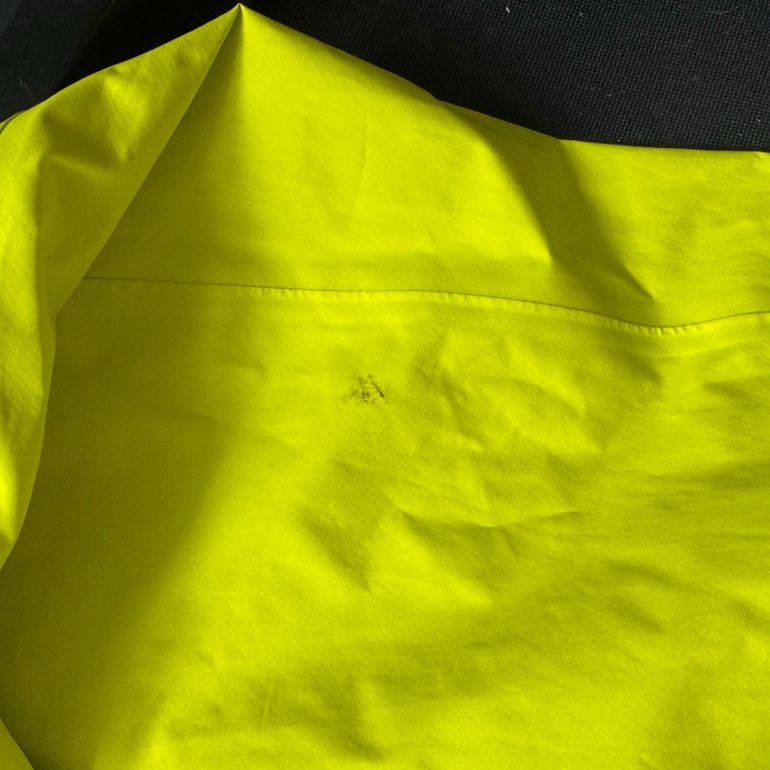 Rapha Commuter Jacket Rainproof bike d'occasion — image 5 sur 10