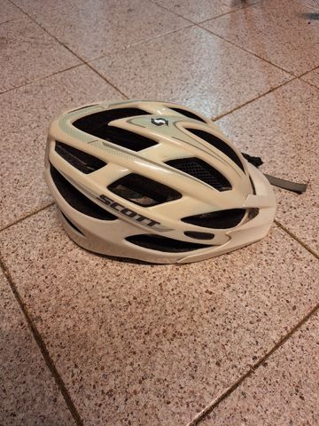 Used Scott Helmet bike — image 4 of 5