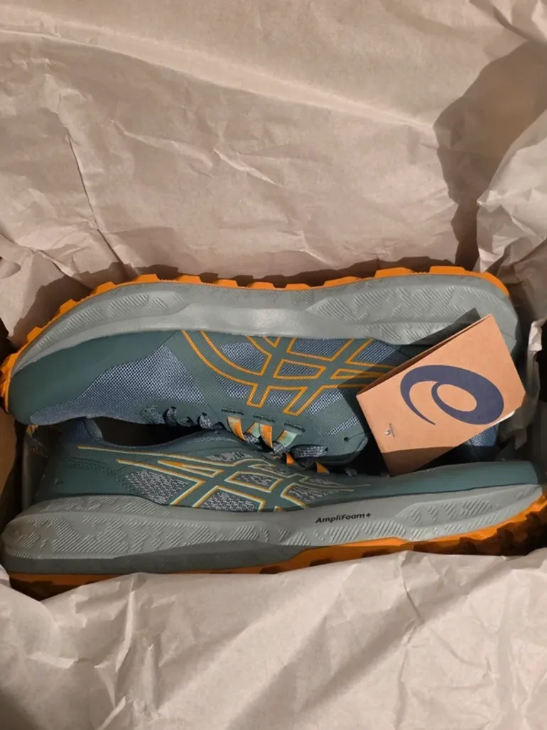 Used Asics Gel Sonoma 8 bike — image 4 of 6