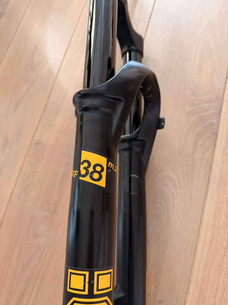 Brugt Öhlins RXF38 M2 2022 bike — billede 7 af 7