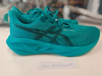 Used Asics Novablast 5 bike — image 2 of 4