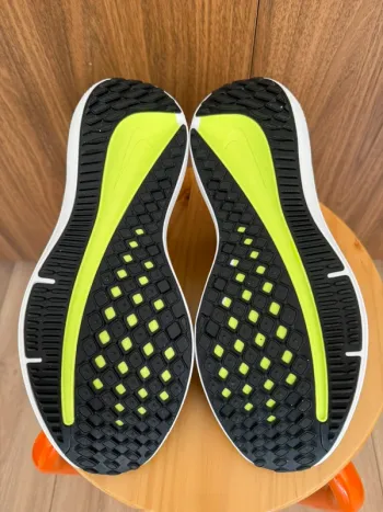 Tweedehands Nike Air Winflo 10 XCC bike — afbeelding 12 van 18