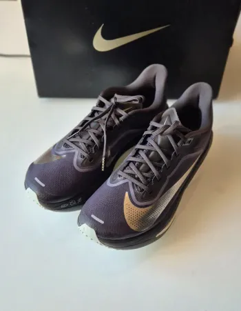 Used Nike Zoom Fly 6 bike — image 10 of 16