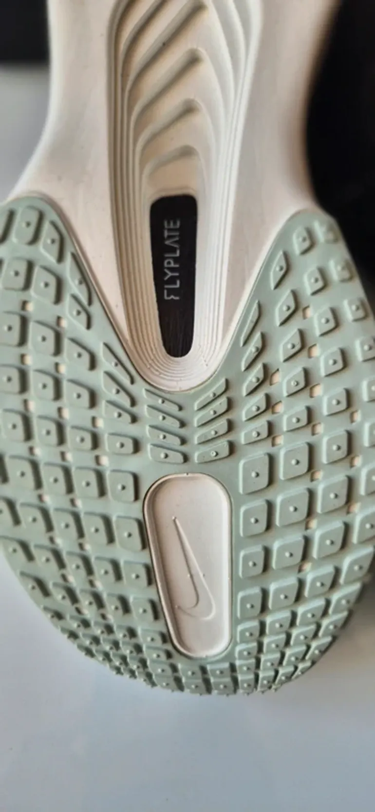 Used Nike Zoom Fly 6 bike — image 4 of 16