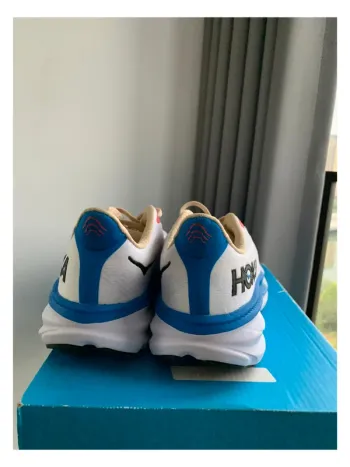Brugt Hoka Laufschuhe bike — billede 4 af 5