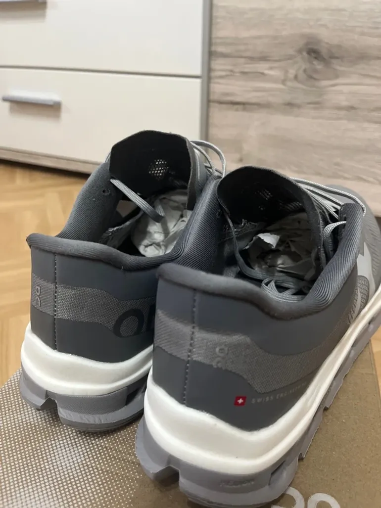 Used On Running On Schuhe bike — image 3 of 6