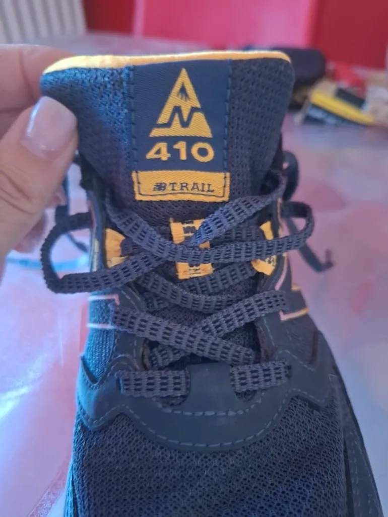 Used New Balance 410v7 bike — image 9 of 9