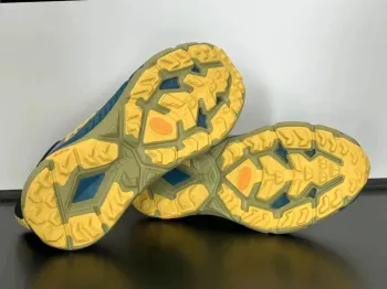 Used Hoka Mafate Speed 4 bike — image 6 of 6