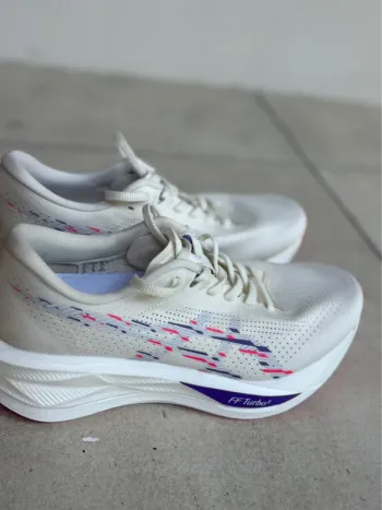 Used Asics Sonicblast Running Shoes