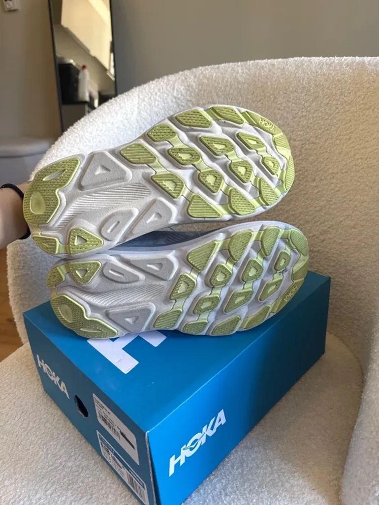 Used Hoka Running Shoes bike — image 6 of 7