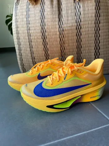 Used Nike Zoom Fly 6 Running Shoes