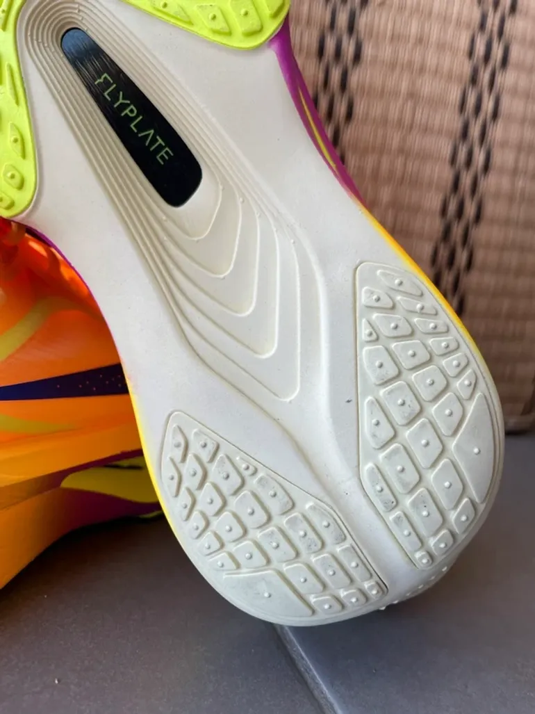Used Nike Zoom Fly 6 bike — image 8 of 10