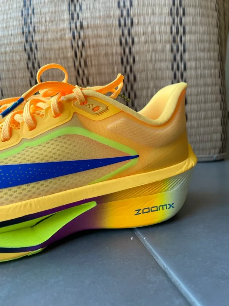 Used Nike Zoom Fly 6 bike — image 4 of 10