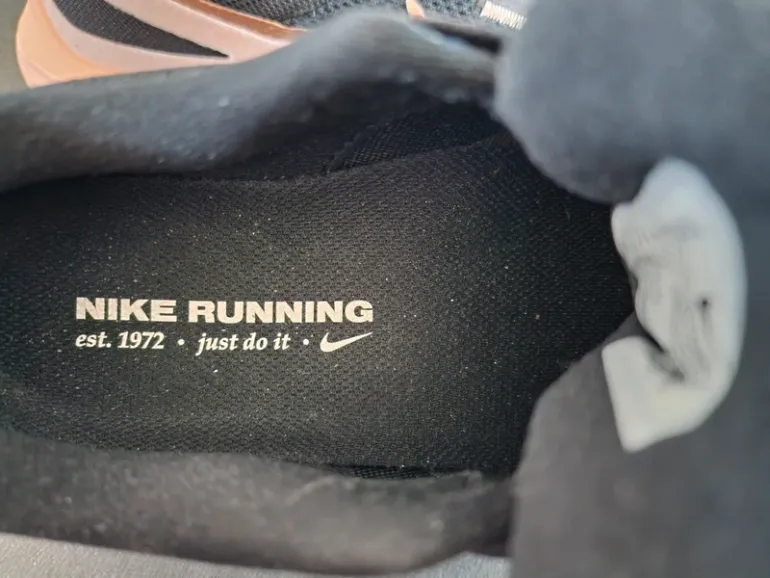 Used Nike Running Sportschoenen bike — image 2 of 8