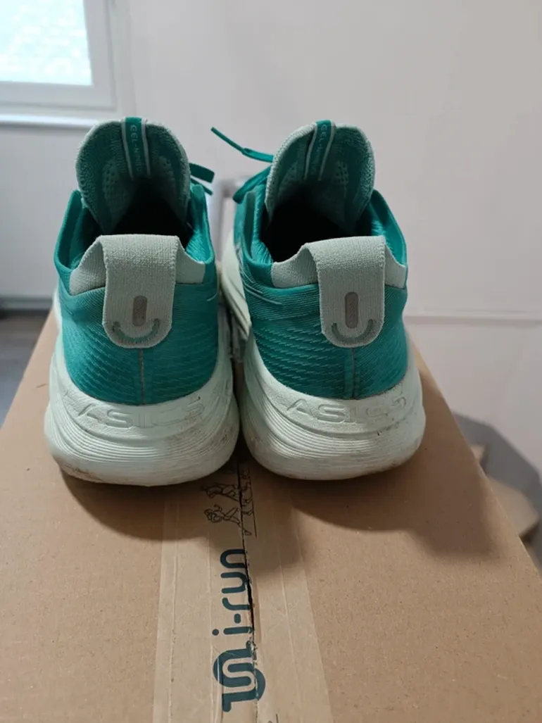 Used Asics Gel Nimbus 27 bike — image 3 of 4