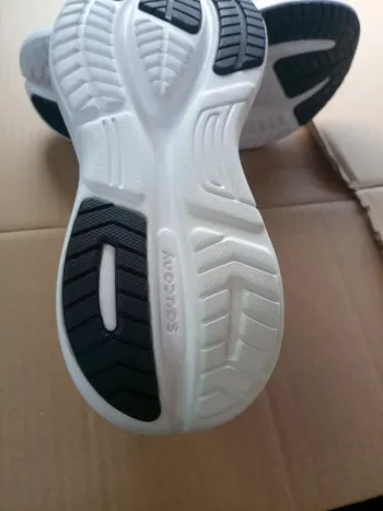 Used Saucony Lancer Run bike — image 5 of 6