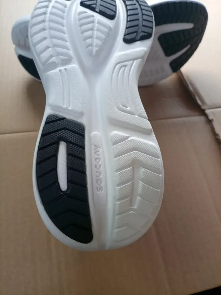 Used Saucony Lancer Run bike — image 5 of 6