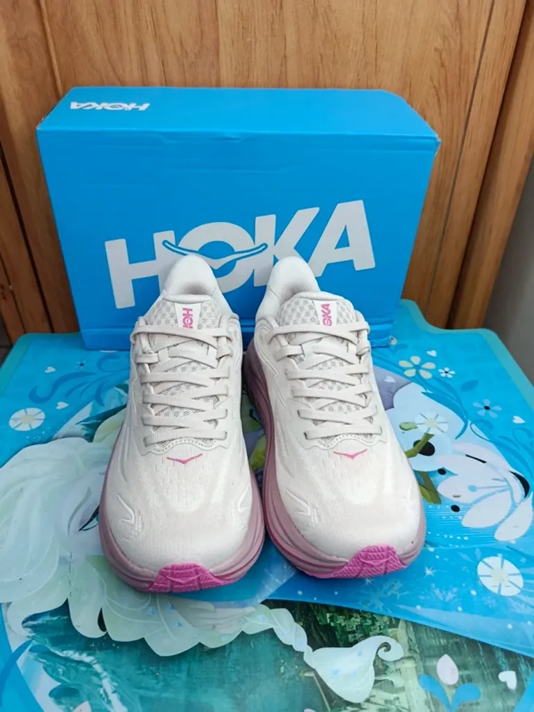 Gebrauchtes Hoka Running Shoes bike — Bild 2 von 10