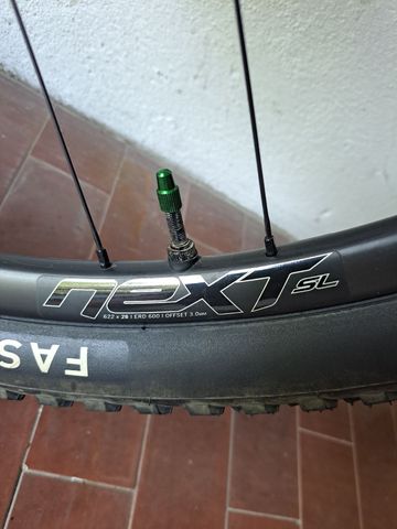 Used Race Face Next SL Wheels bike — image 3 of 4