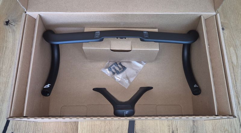 Used Cervelo HB14 Handlebar and ST-C035-110 Stem 2025 Cockpit