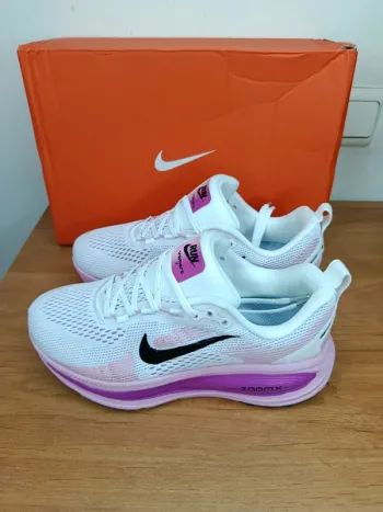 Tweedehands Nike Vomero Plus Running Shoes