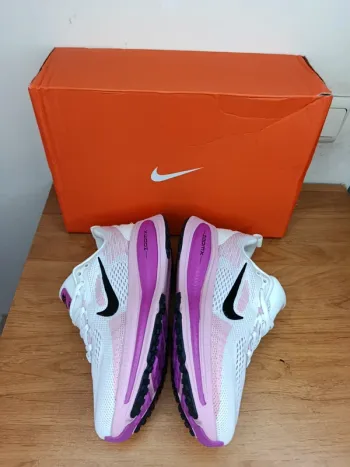 Tweedehands Nike Vomero Plus bike — afbeelding 6 van 9