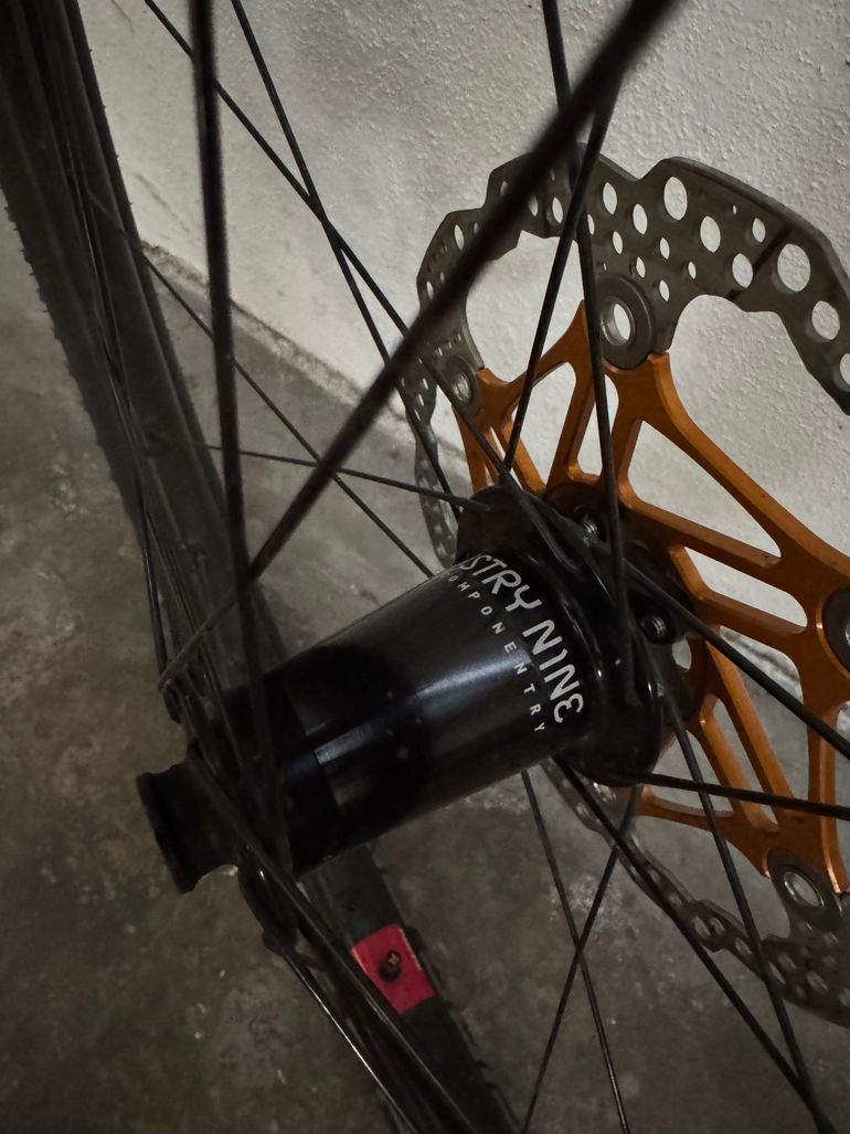 Used Reserve Wheels 25 bike — image 3 of 5