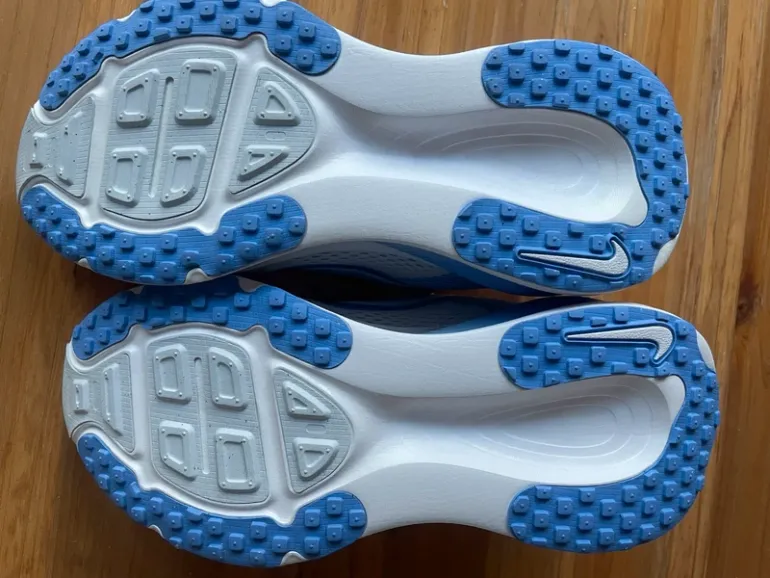 Nike Vomero 18 bike d'occasion — image 3 sur 11
