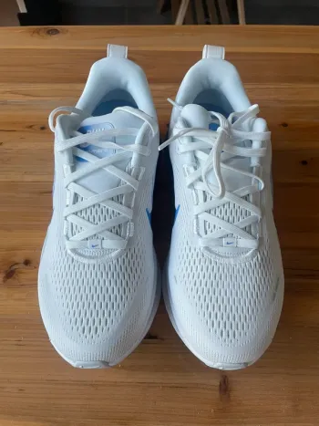 Nike Vomero 18 bike d'occasion — image 2 sur 11
