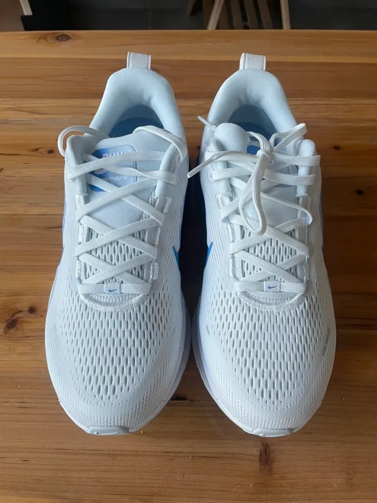 Nike Vomero 18 bike d'occasion — image 2 sur 11