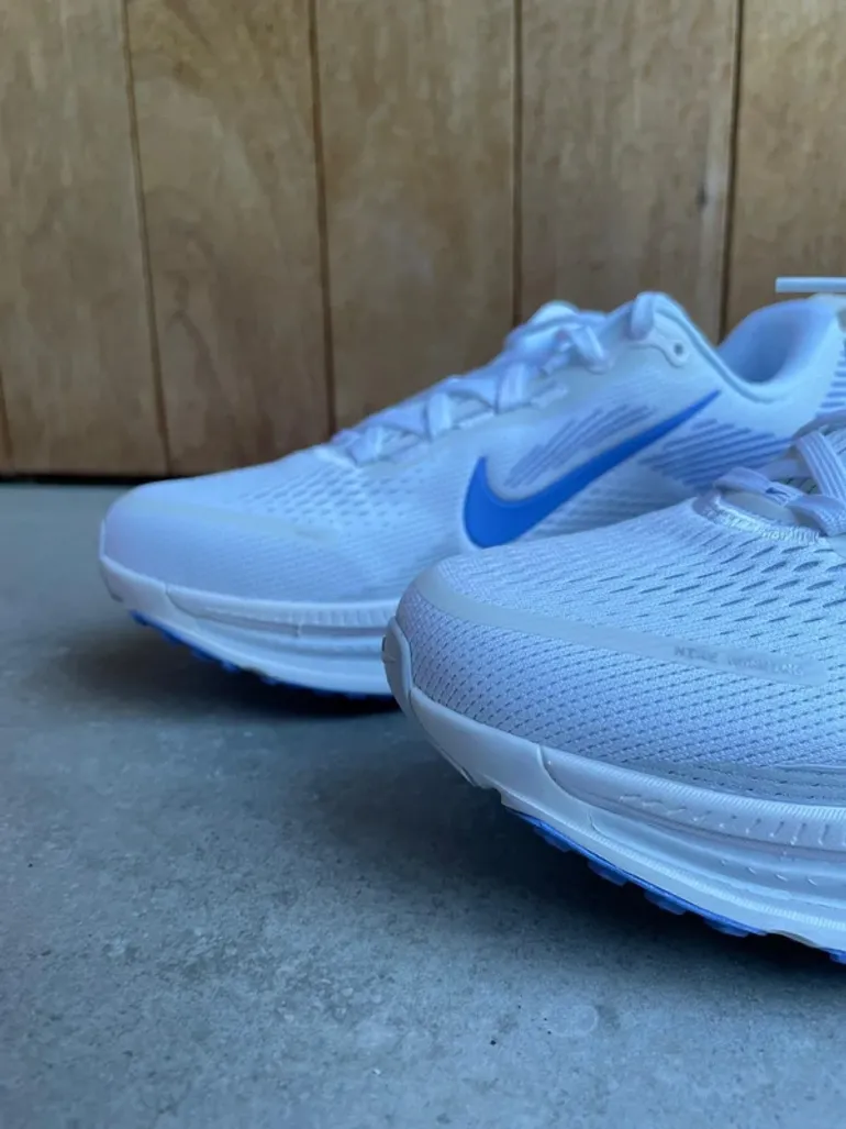 Nike Vomero 18 bike d'occasion — image 7 sur 11