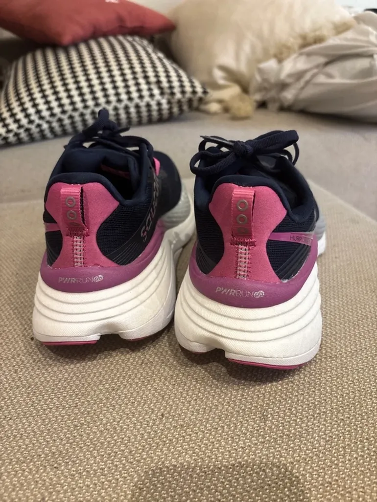 Used Saucony Hurricane 24 bike — image 4 of 4