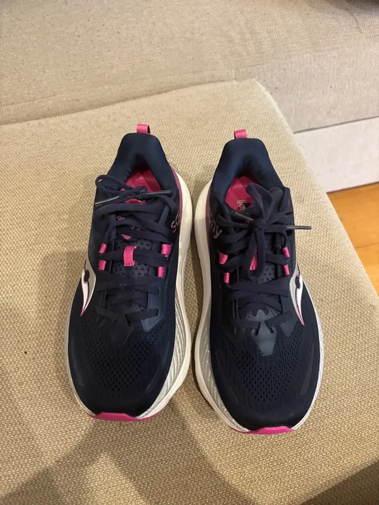 Used Saucony Hurricane 24 bike — image 3 of 4
