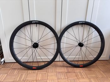 Used Zipp 303 SW Carbon Tubeless Disc 2026 Wheels