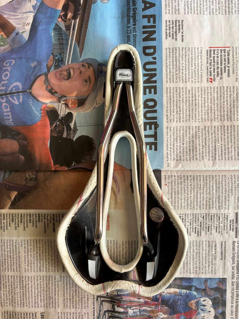 Used Selle Italia SLR Lady Flow Saddle bike — image 2 of 4