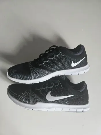 Brugt Nike Running Fitness Shoes bike — billede 2 af 5