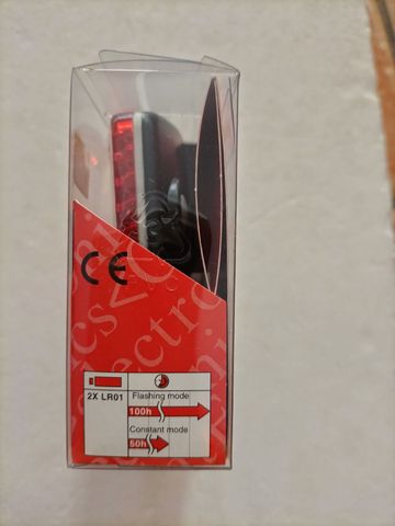 Tweedehands Cateye Rear Light bike — afbeelding 4 van 4