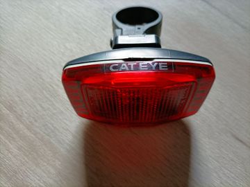Tweedehands Cateye Rear Light bike — afbeelding 1 van 4