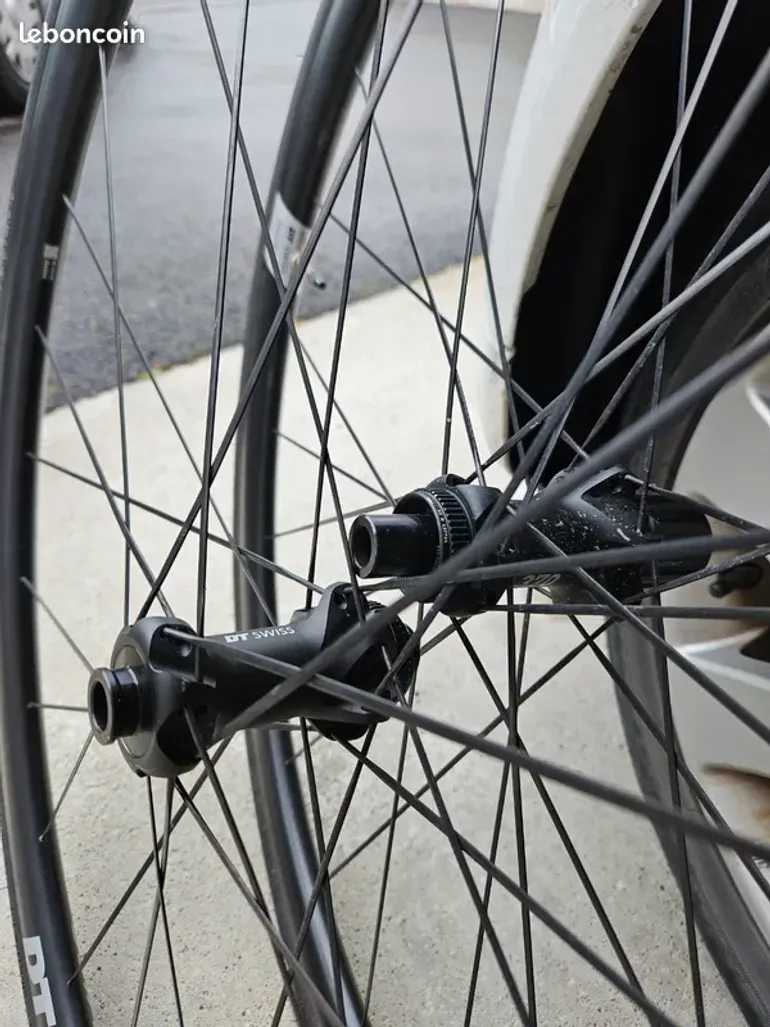 Brugt Dt Swiss A1800 2025 bike — billede 7 af 11