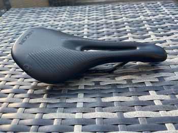 Używany Ergon Pro Women Tinox Saddles & Seatposts