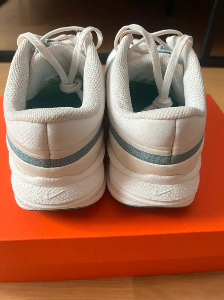 Nike Star Runner 5 bike d'occasion — image 4 sur 7
