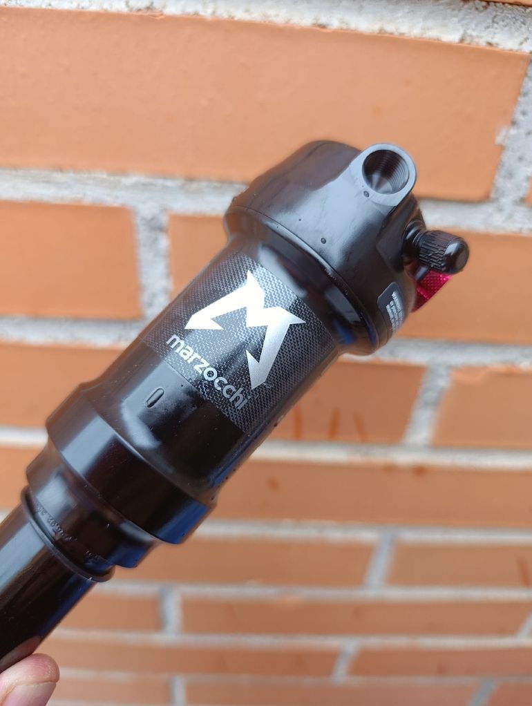 Brugt Marzocchi Bomber Inline A LSR Evol 2025 bike — billede 9 af 31