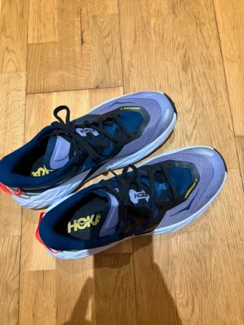 Tweedehands Hoka Speedgoat 7 bike — afbeelding 2 van 4