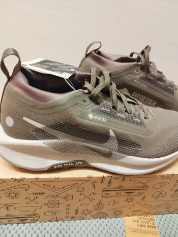 Pegasus Trail 5 GTX Running Shoes d'occasion